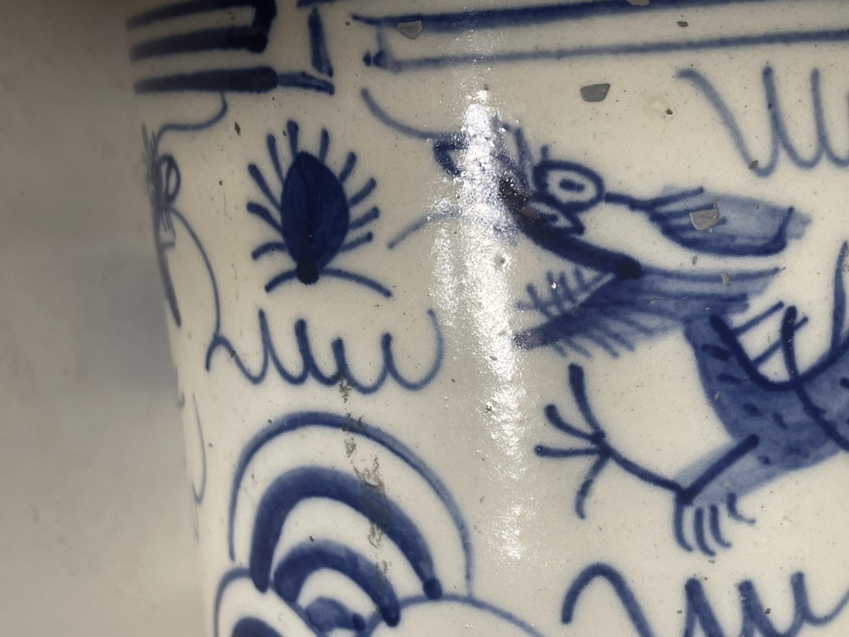 chine_pot_a_pinceaux_bitong_porcelaine_blanc_bleu_dragons_chine_xviii