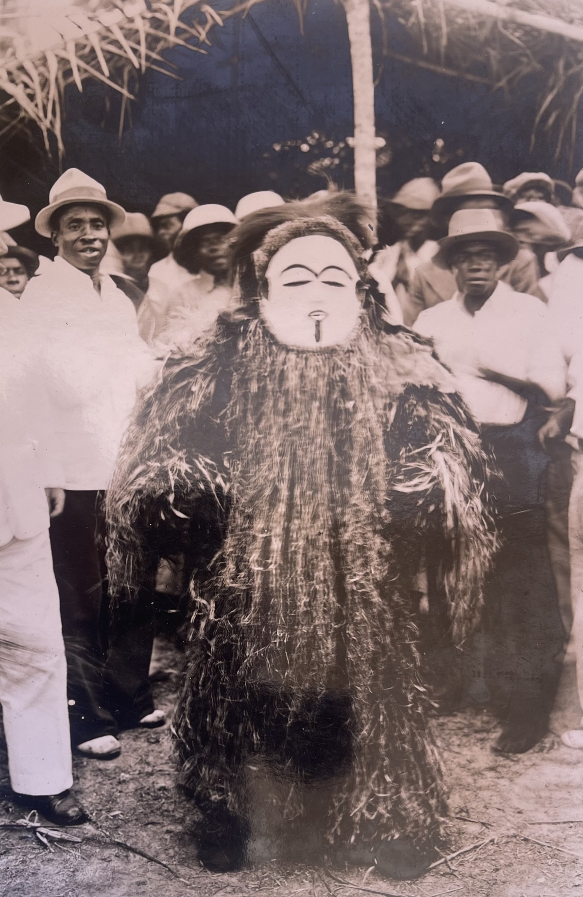 republique_populaire_du_congo_c_1944_blaise_paraiso_1900-1990_danseur_masque