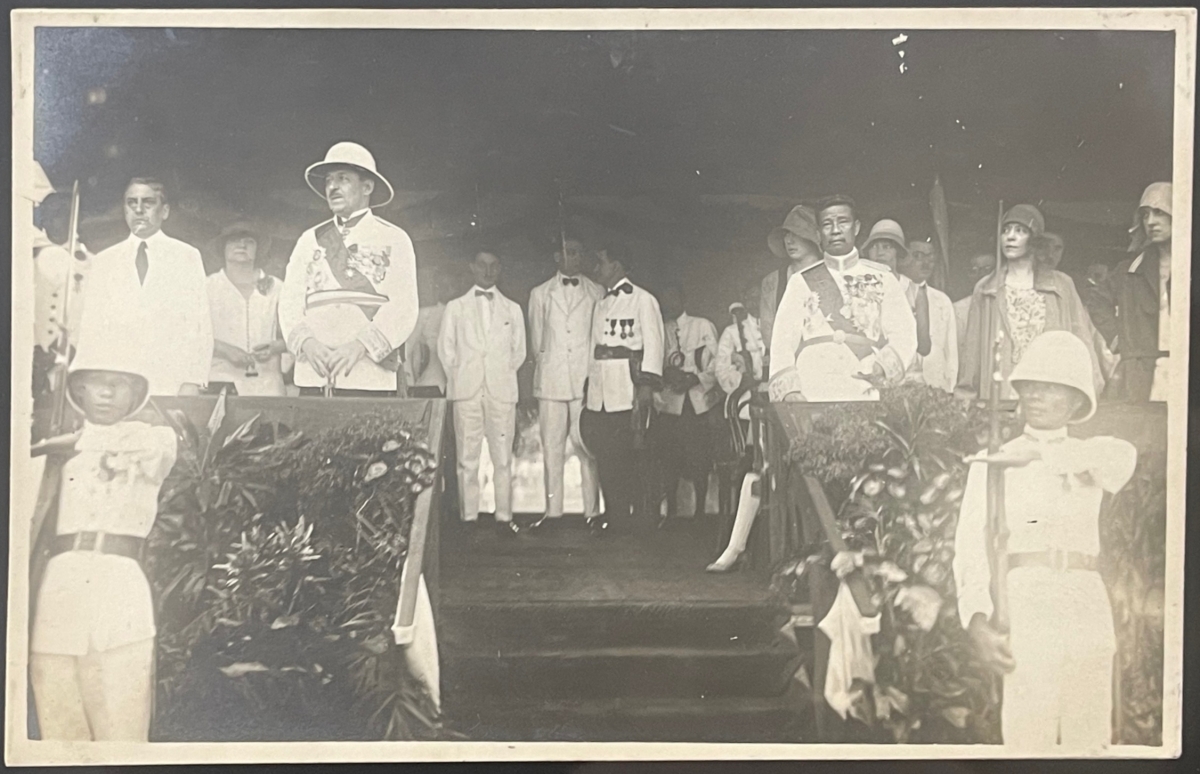 cambodge_roi_preah_bat_sisowath_monivong_1875_-_1941_carte_photographie_c_1925