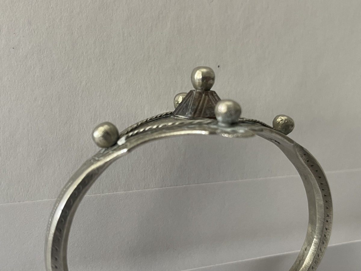 bracelet_berbere_amazigh_ancien_et_rare_technique_mixte_metal_et_bois