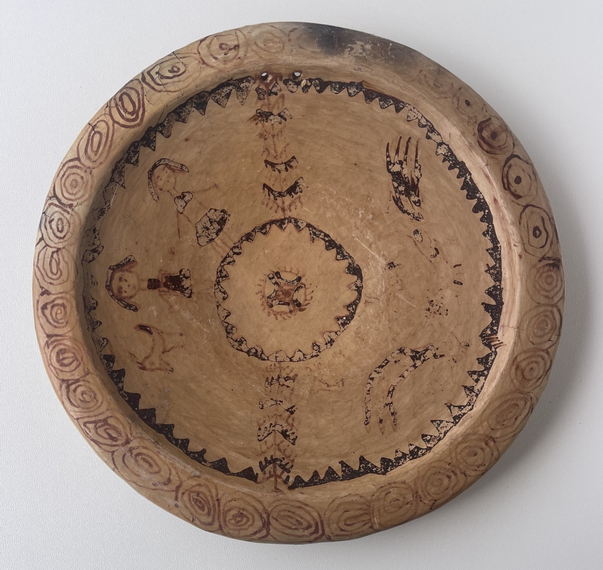 algerie_plat_amazigh_kabylie_symbole_animaux_et_personnages_terre_cuite_xxe