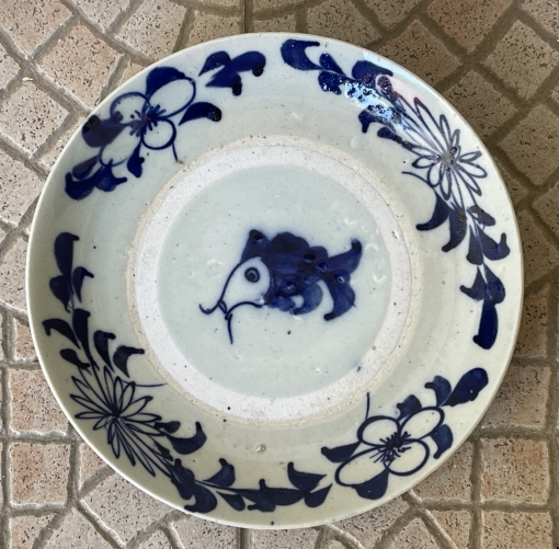 vietnam_gres_faiencé_a_engobe_celadon_xixe_decor_de_poisson_assiette