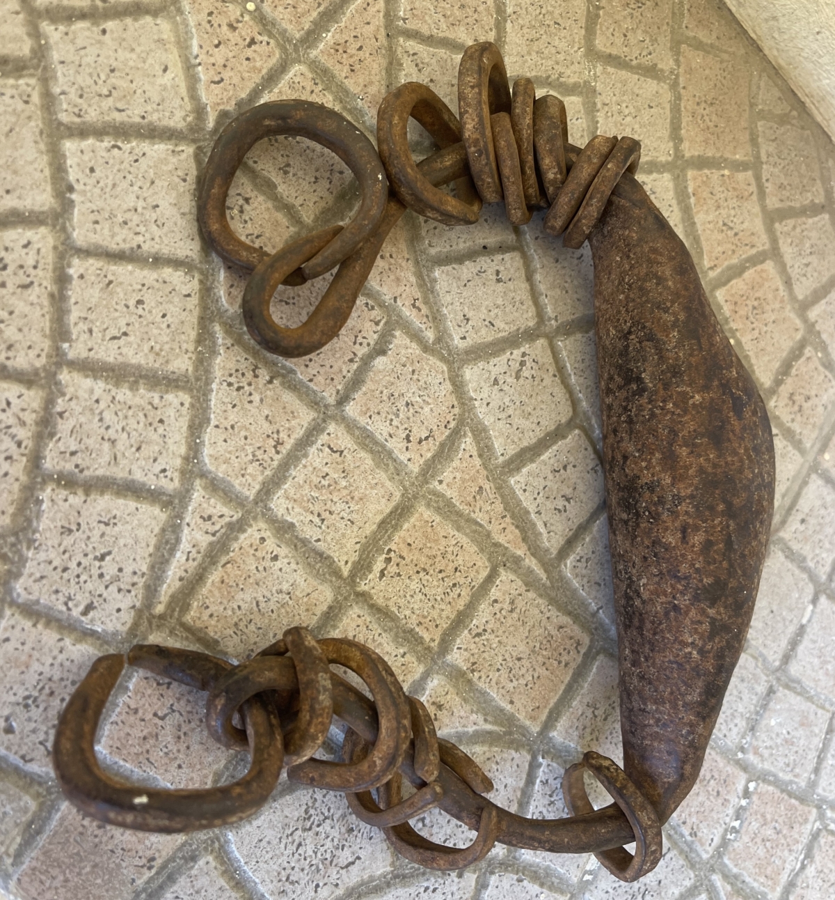 dogon_collier_sacre_de_fer_de_pretre_benekesena_pendentif_afrique