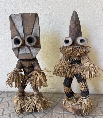 danseurs_de_la_mascarade_pende_minganji_du_zaire_afrique_vers_1960