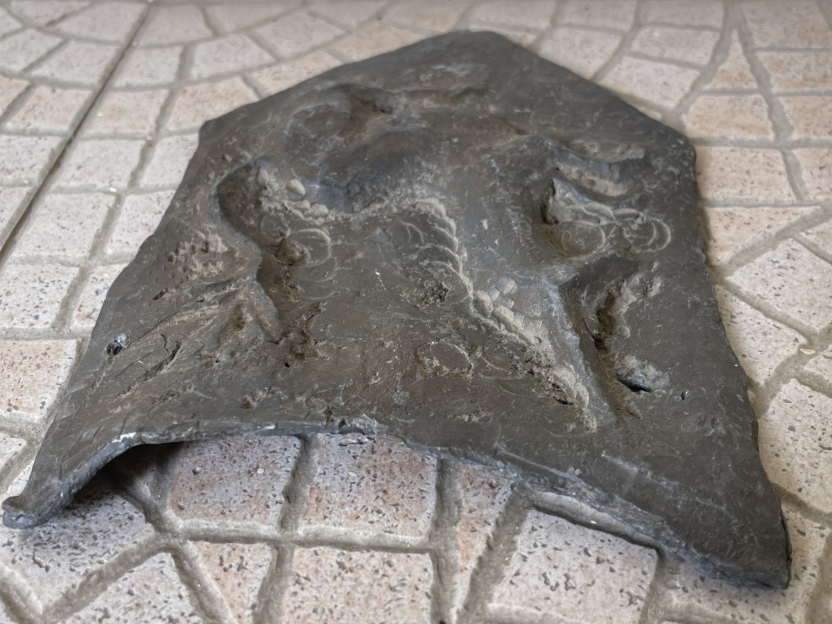 blason_en_plomb_haute_epoque_licorne_unicorne_saint-lo_?_vente_en_france_seule