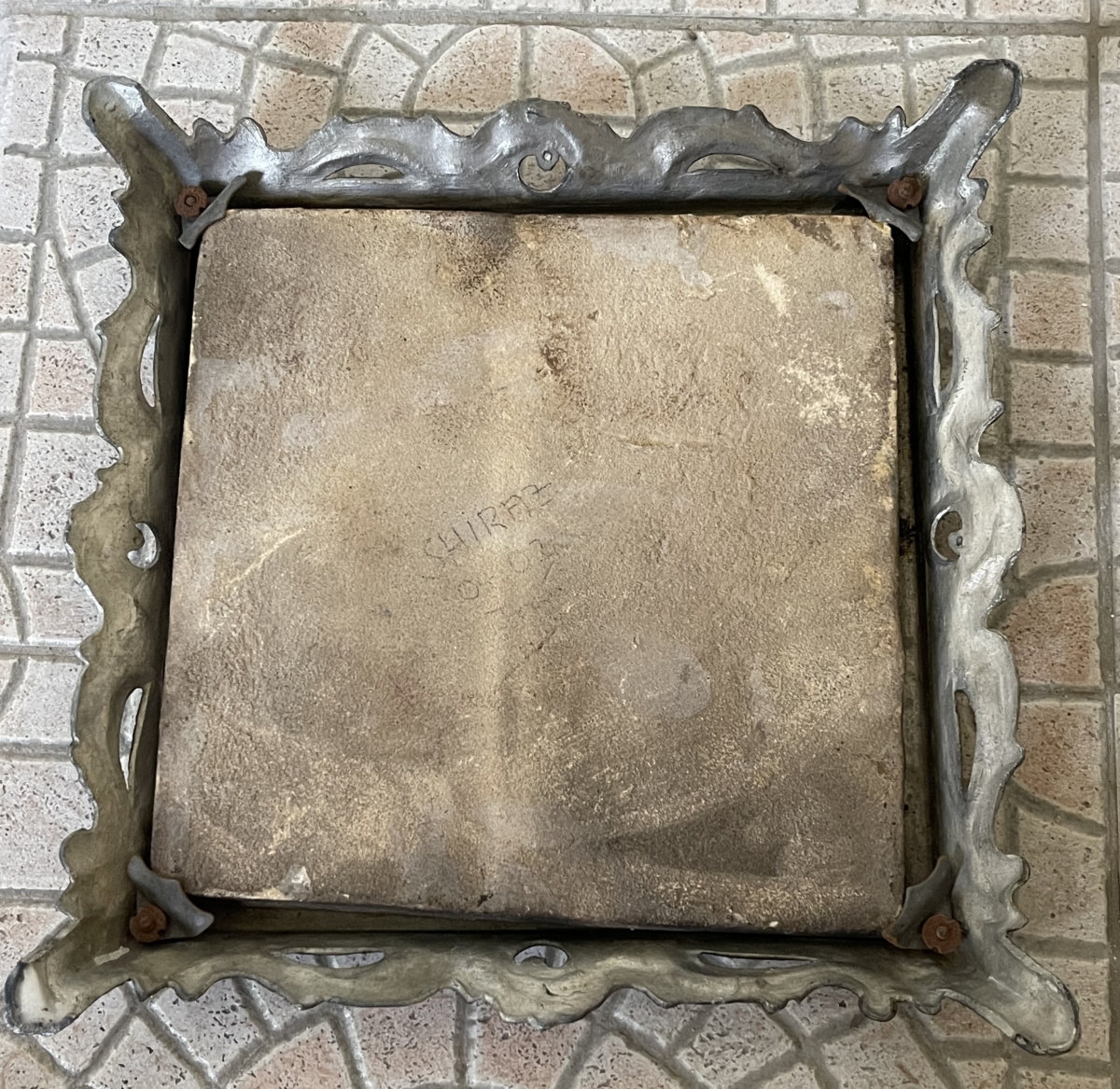 Dessous de plat vintage carreau de faïence. dessous de plat