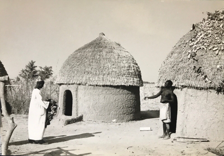 cameroun_rhumsiki_afrique__huttes_kapsiki__circa_1950__argentique_