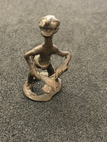 poids_peson_bamoun__cameroun__statuette_bronze,_figurine,_ancetre_au_couteau_