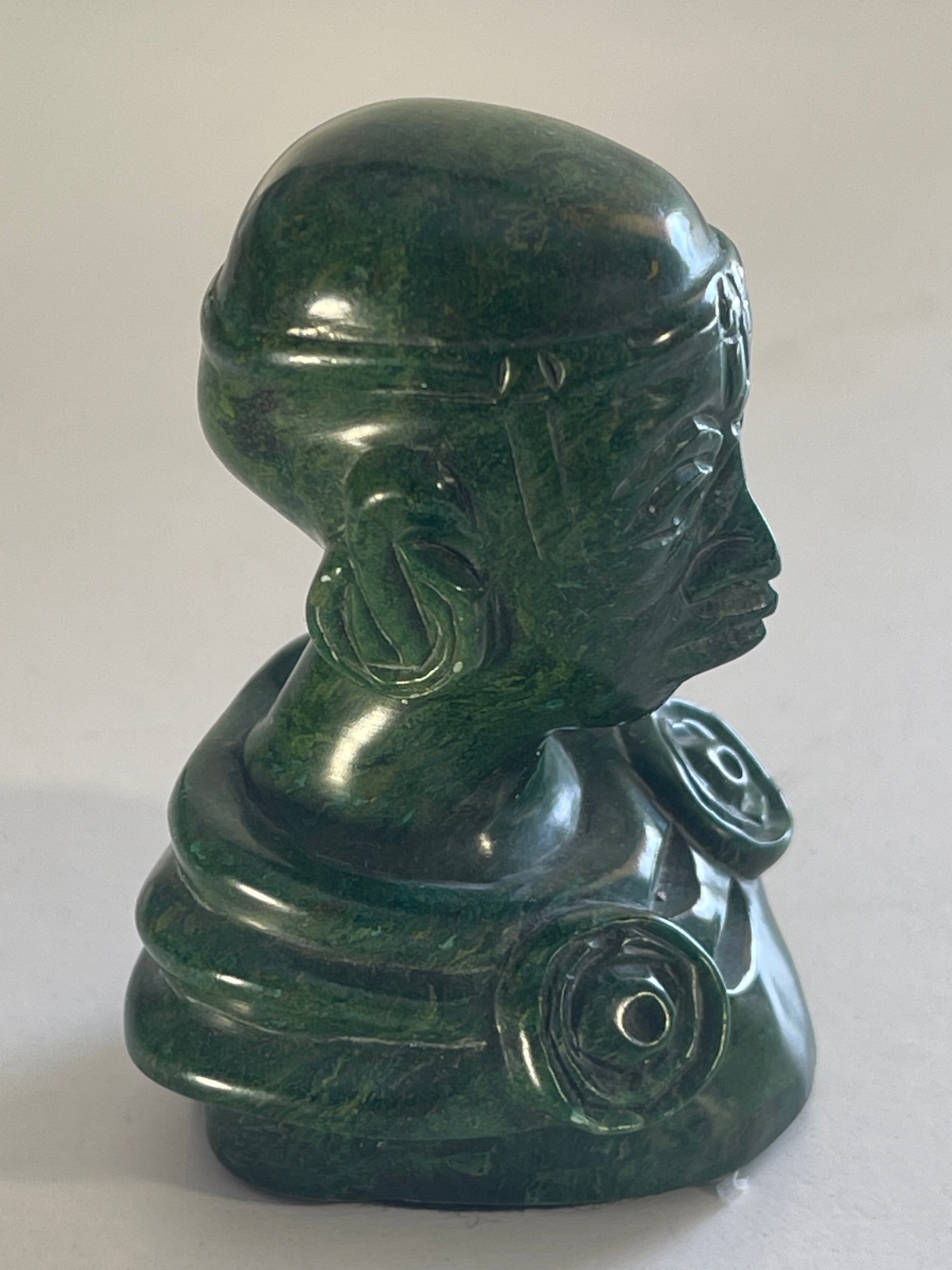 zimbabwe_art_shona_petite_sculpture_buste_afrique_en_pierre_serpentine_verte
