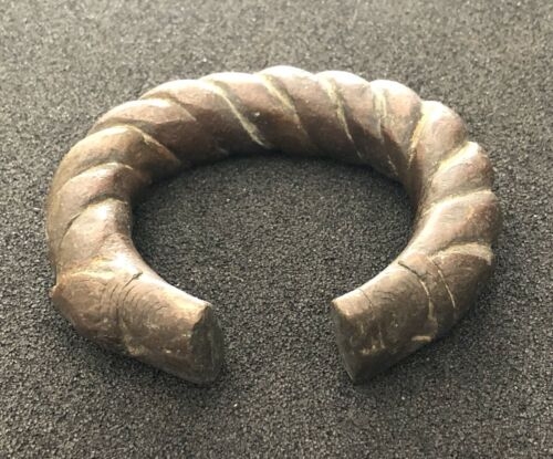 bracelet_bronze_a_patine_brune,_senoufo__afrique,_bijoux__piece_ancienne_