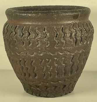 sculptural_stoneware_vessel_incised_tribal_pattern_primitive_aesthetic_xxth